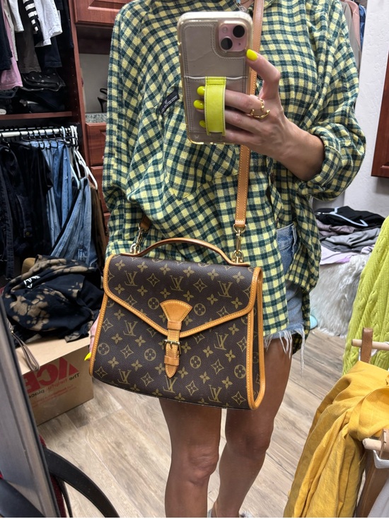 Louis Vuitton Handbags - Louis Vuitton Monogram Satchel with Tan Trim and Gold Hardware